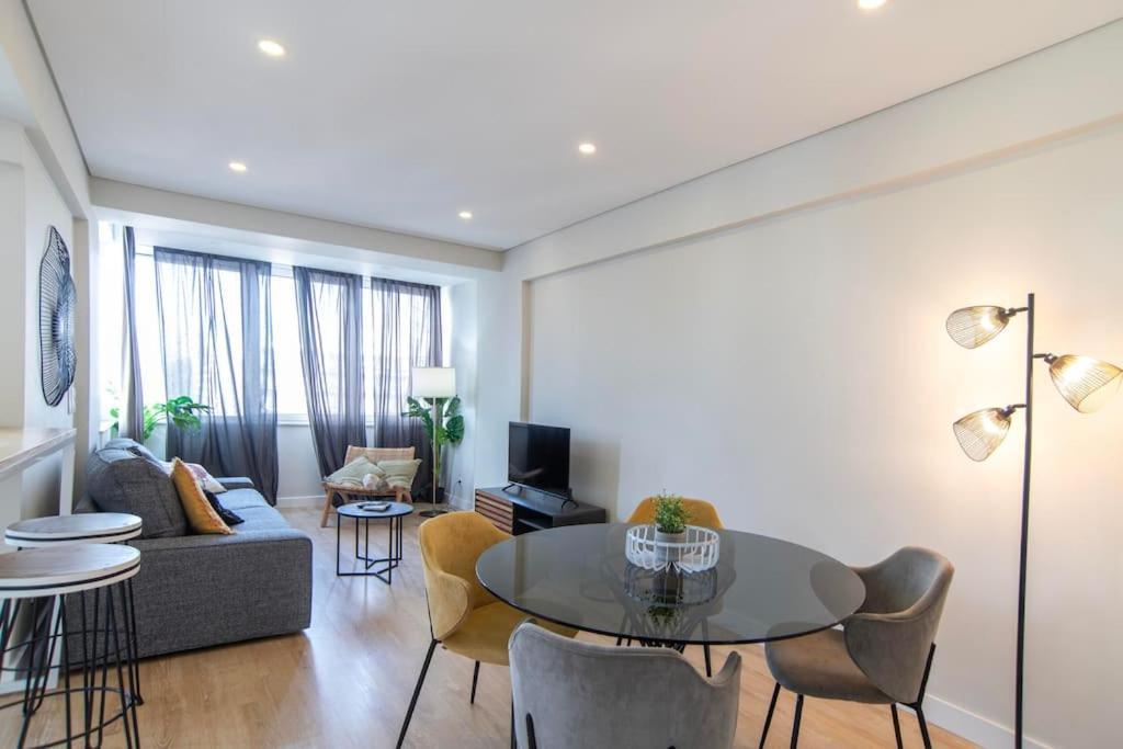 New - Luxury & Bright Apartment Lisbon Exterior photo